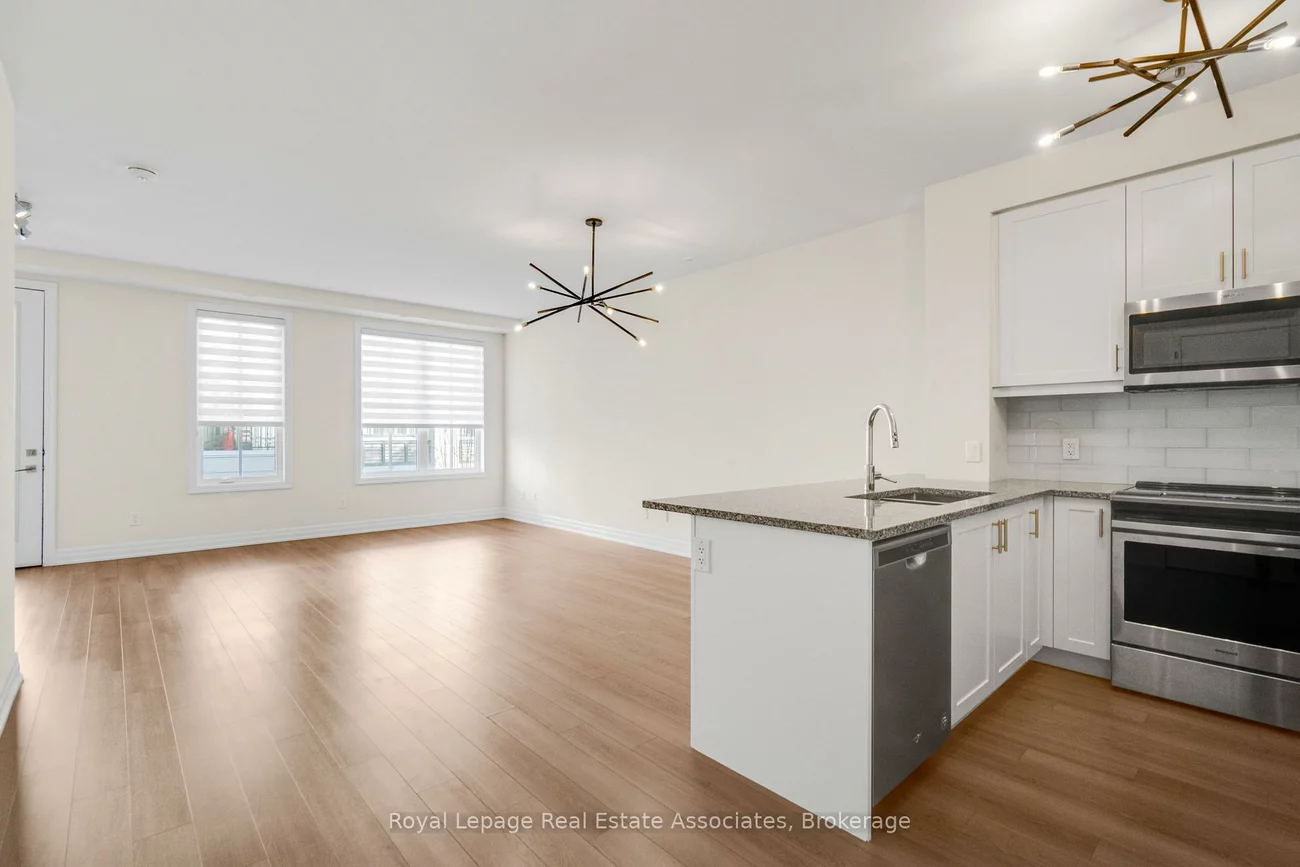 657, Cricklewood, Mineola, Mississauga