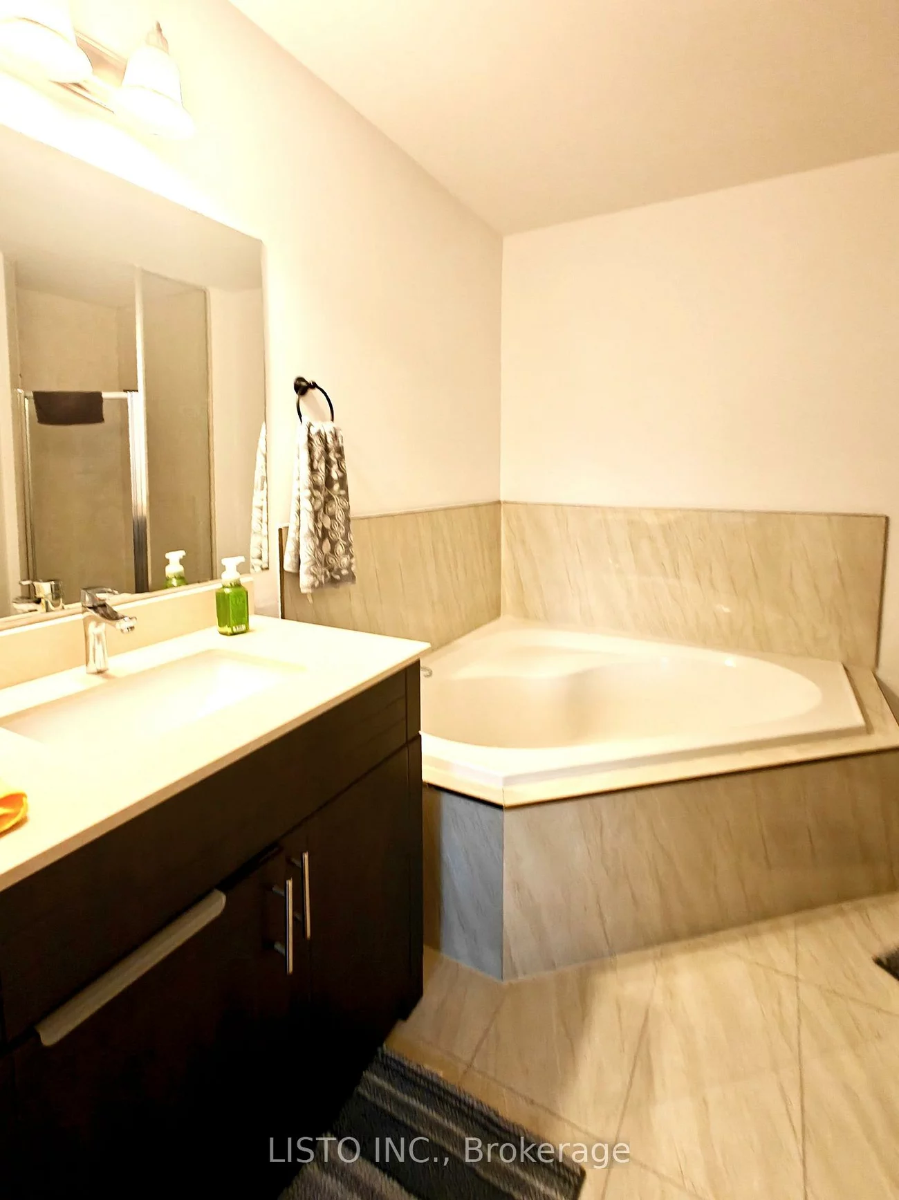 5255, GUILDWOOD, Hurontario, Mississauga