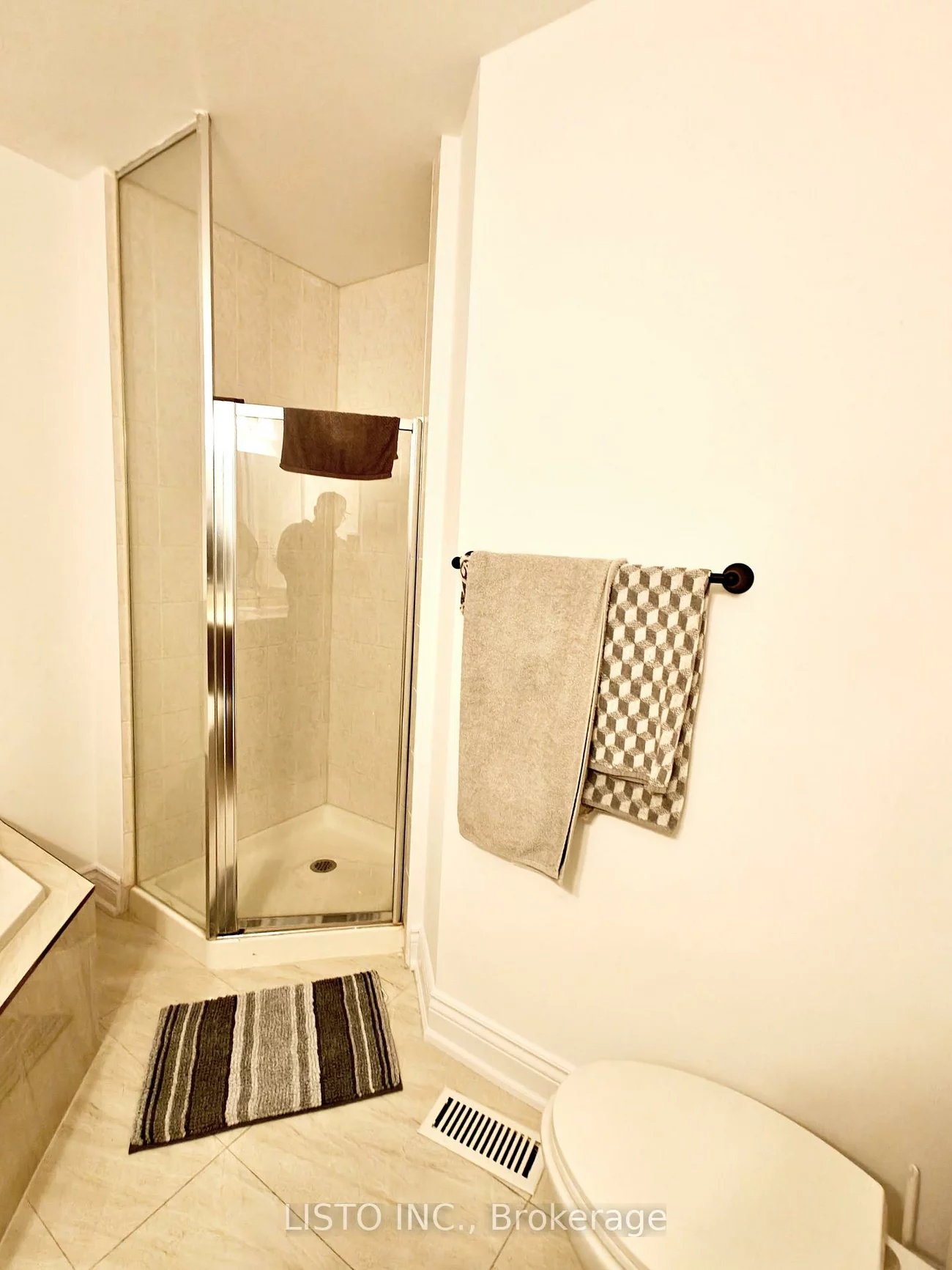 5255, GUILDWOOD, Hurontario, Mississauga