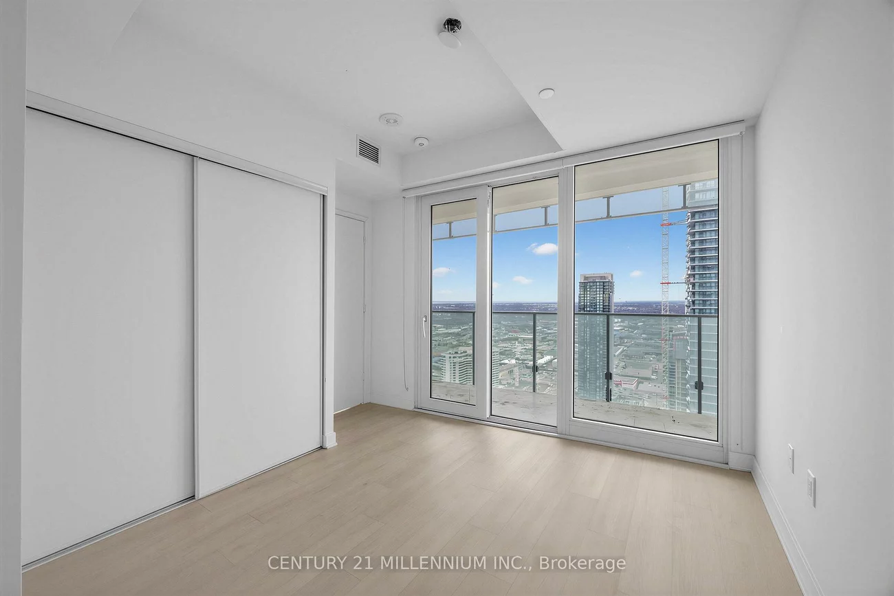 3900, Confederation, City Centre, Mississauga