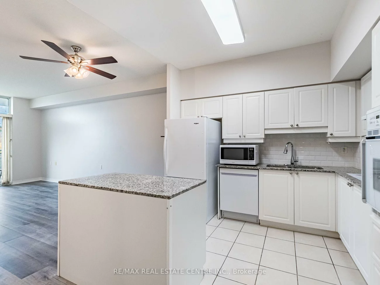 810, Scollard, East Credit, Mississauga