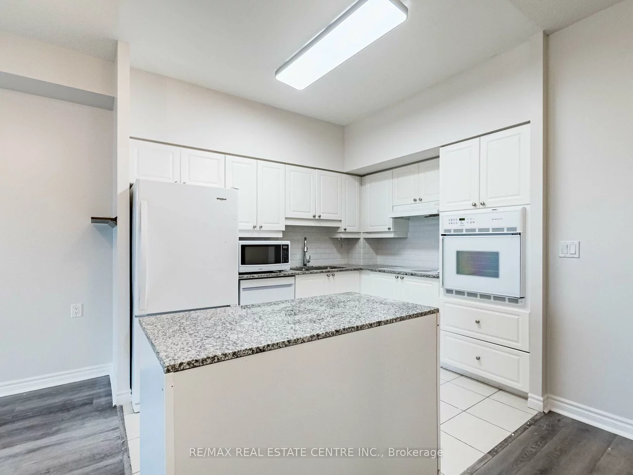 810, Scollard, East Credit, Mississauga