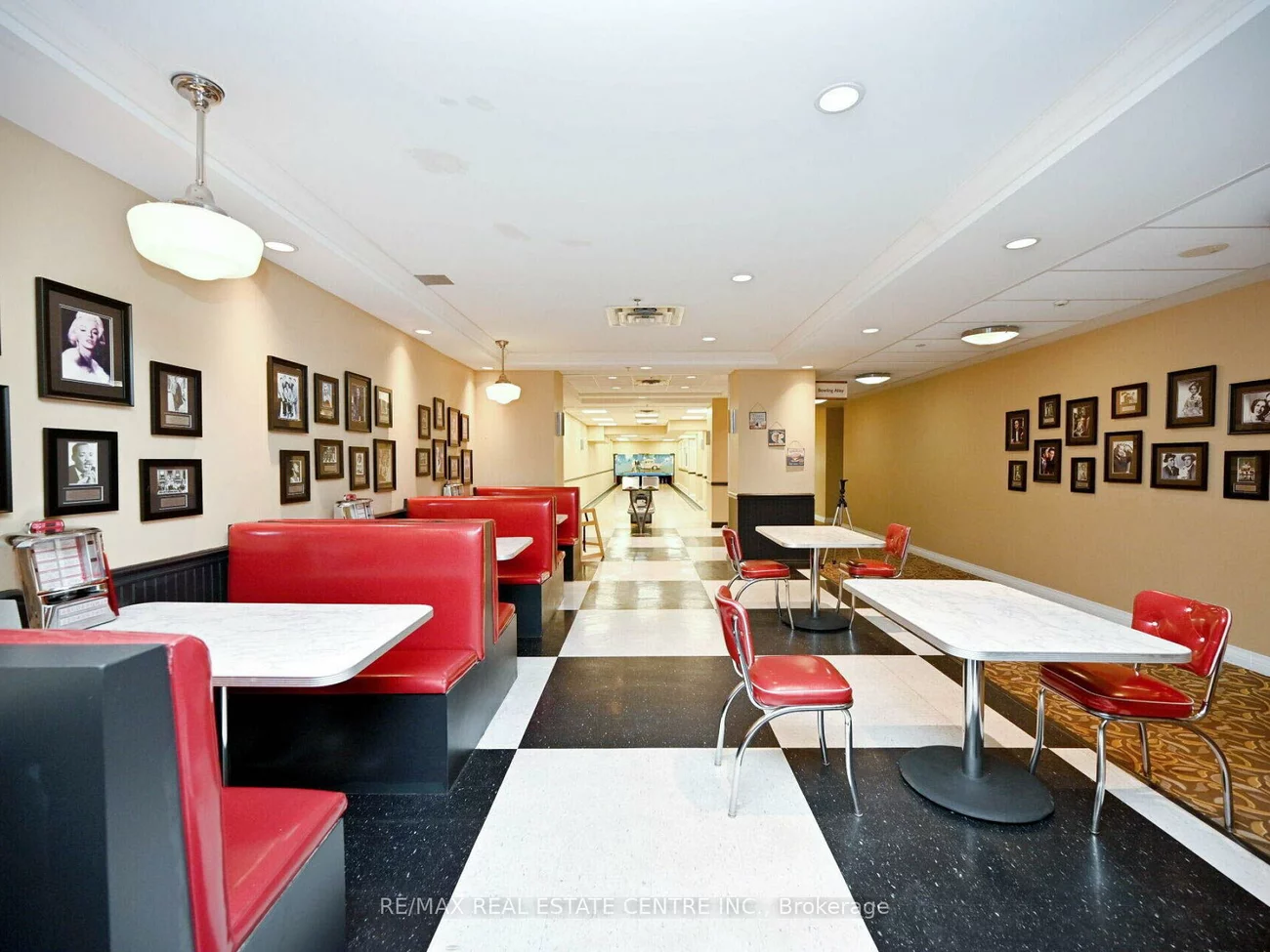 810, Scollard, East Credit, Mississauga