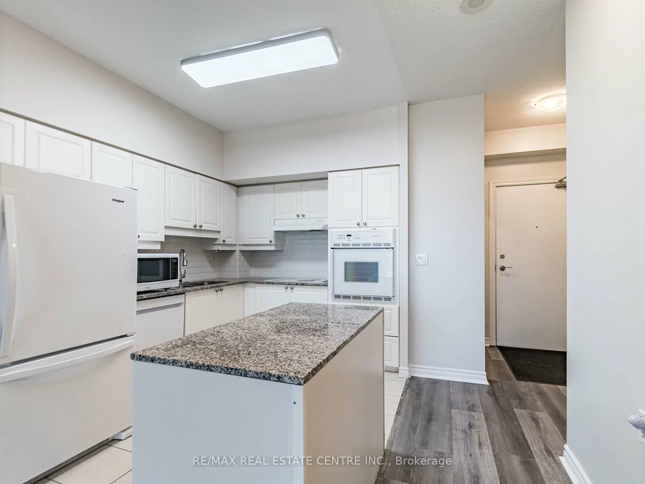 810, Scollard, East Credit, Mississauga