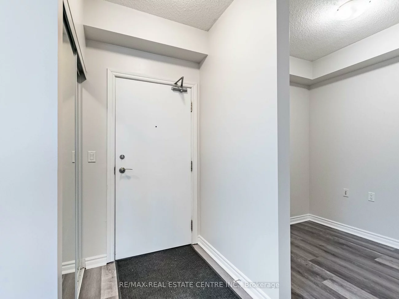 810, Scollard, East Credit, Mississauga