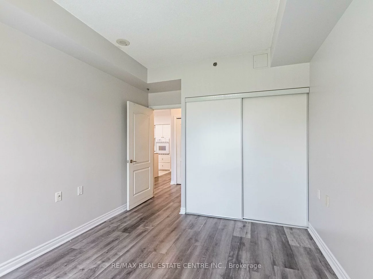 810, Scollard, East Credit, Mississauga