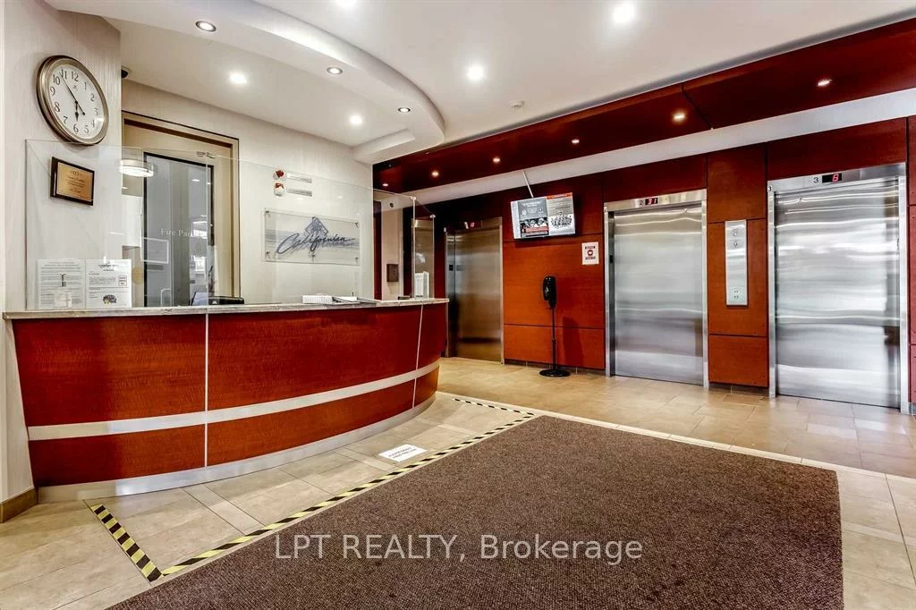 50, Kingsbridge Garden, Hurontario, Mississauga