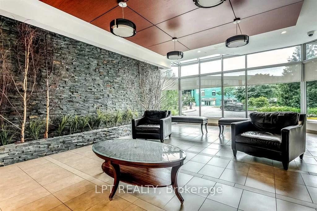 50, Kingsbridge Garden, Hurontario, Mississauga