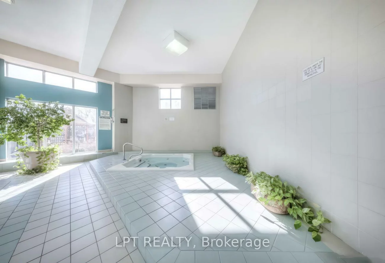 50, Kingsbridge Garden, Hurontario, Mississauga