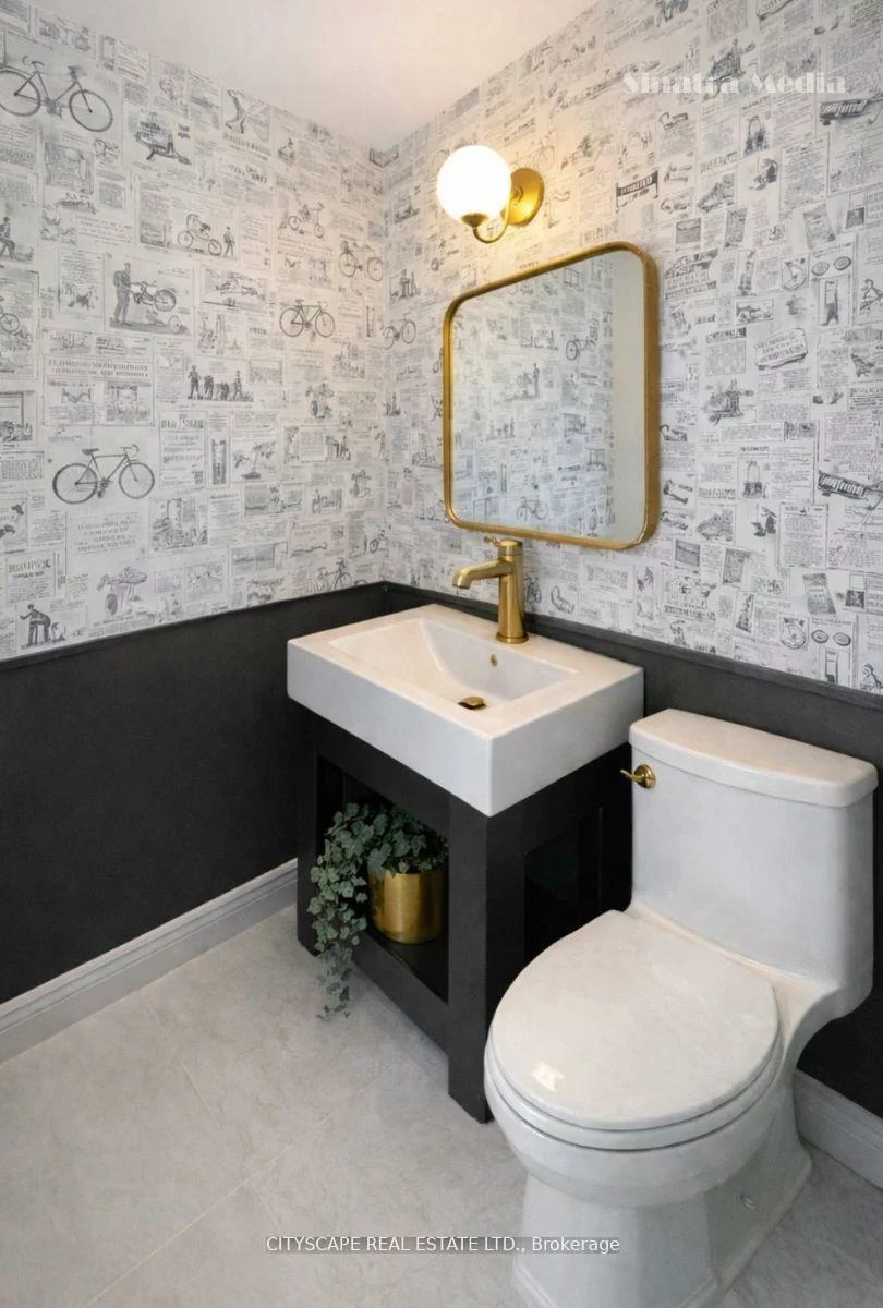 49, Queen, Port Credit, Mississauga