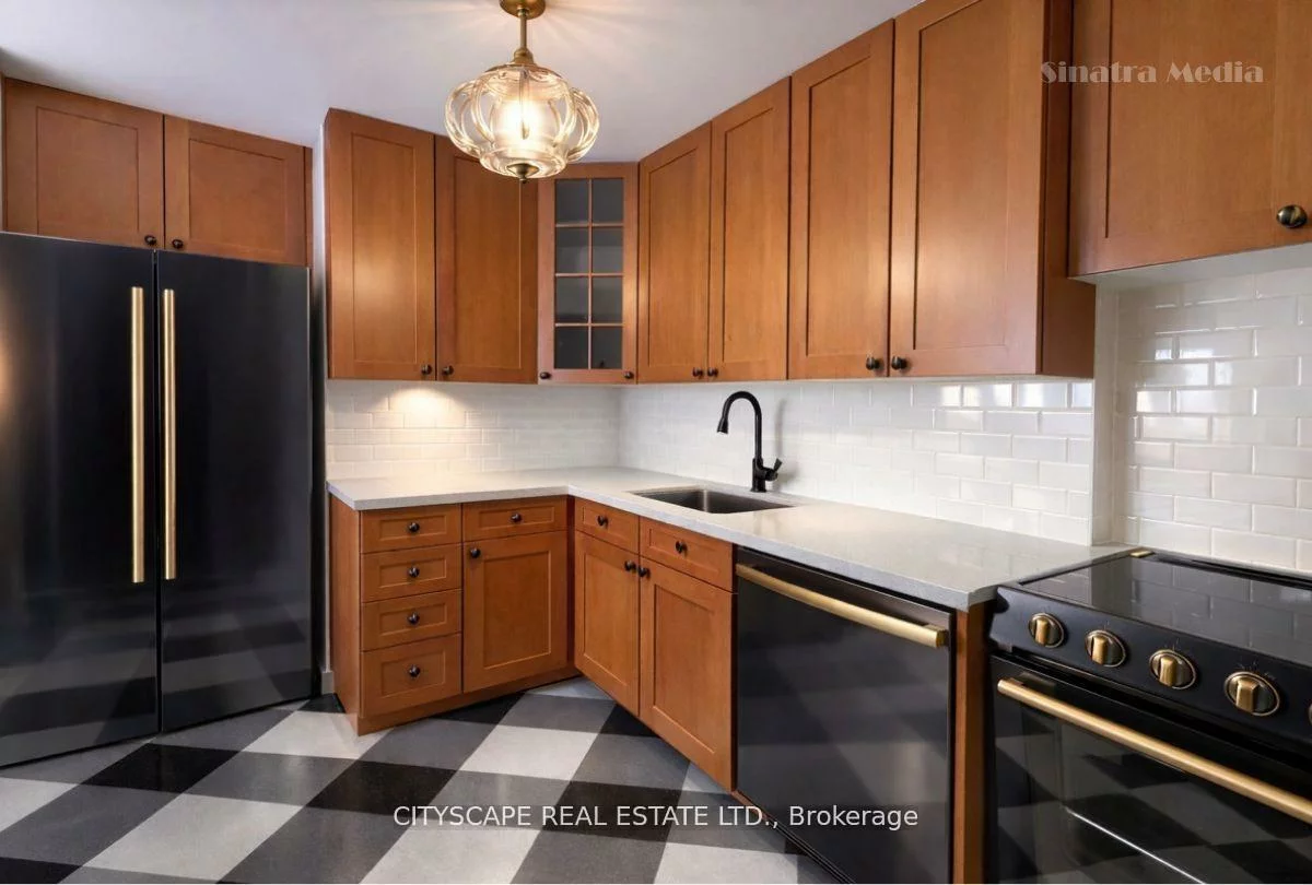49, Queen, Port Credit, Mississauga