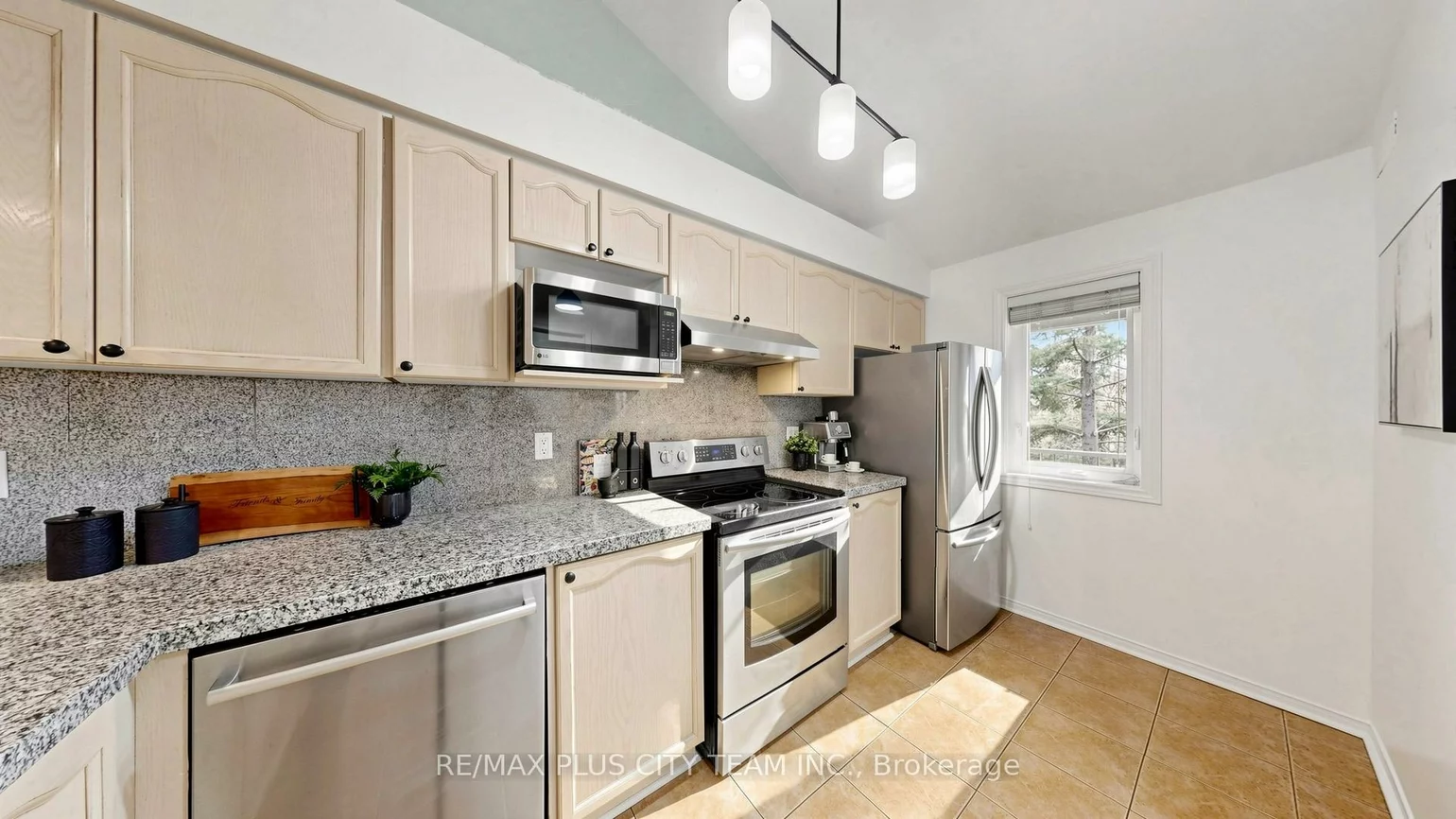 55, Bristol, Hurontario, Mississauga