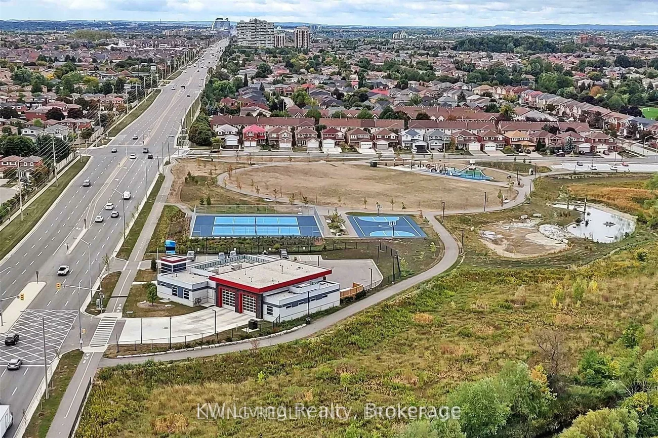 75, Eglinton, Hurontario, Mississauga