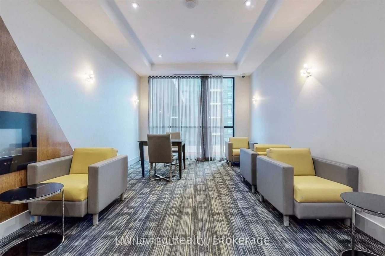 75, Eglinton, Hurontario, Mississauga
