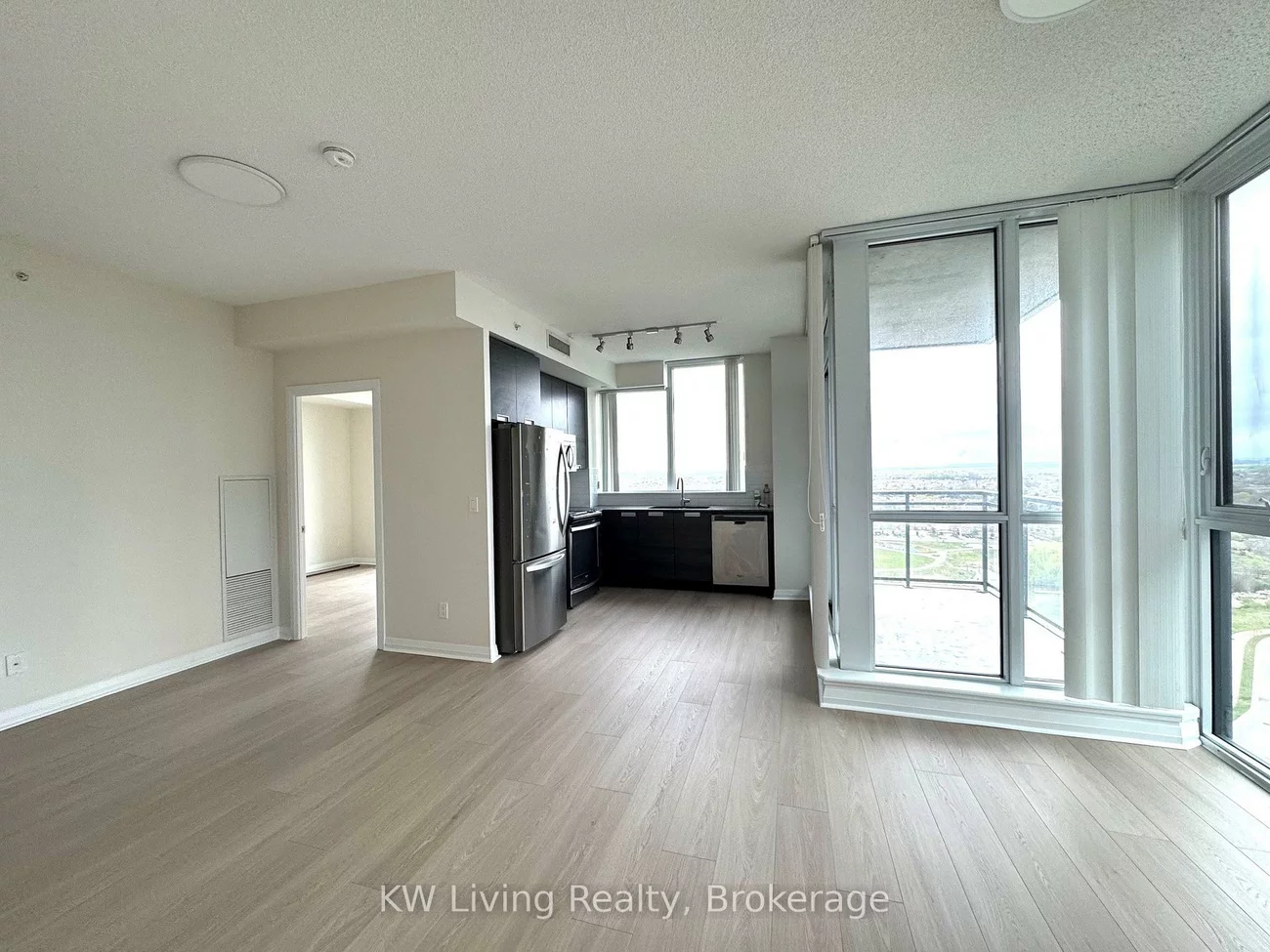 75, Eglinton, Hurontario, Mississauga