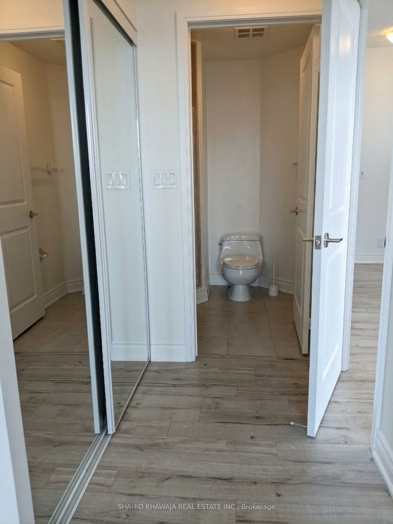 80, Absolute, Hurontario, Mississauga