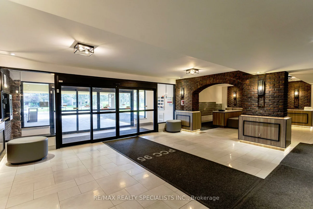 966, Inverhouse, Clarkson, Mississauga