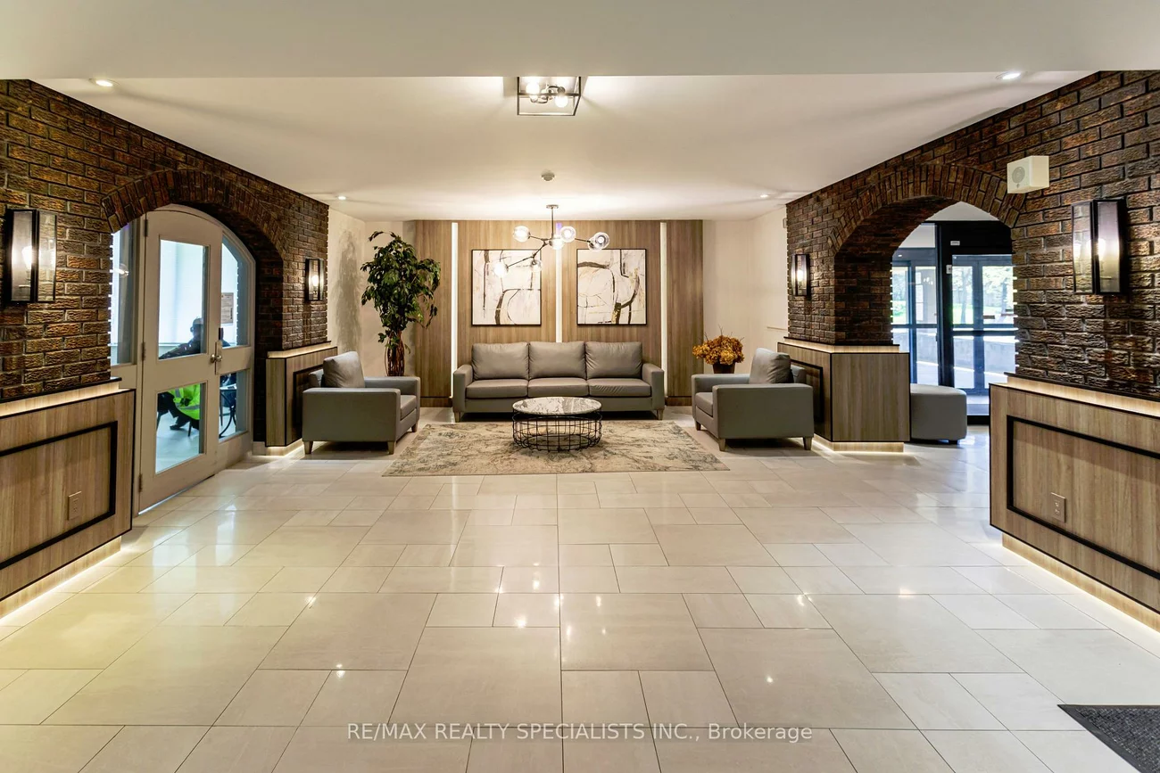 966, Inverhouse, Clarkson, Mississauga