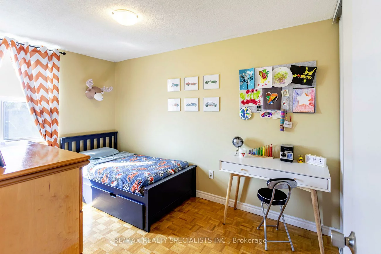966, Inverhouse, Clarkson, Mississauga