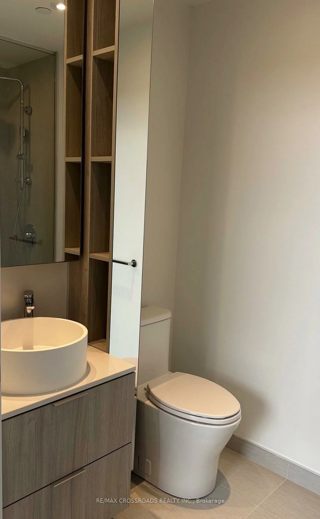 28, Ann, Port Credit, Mississauga