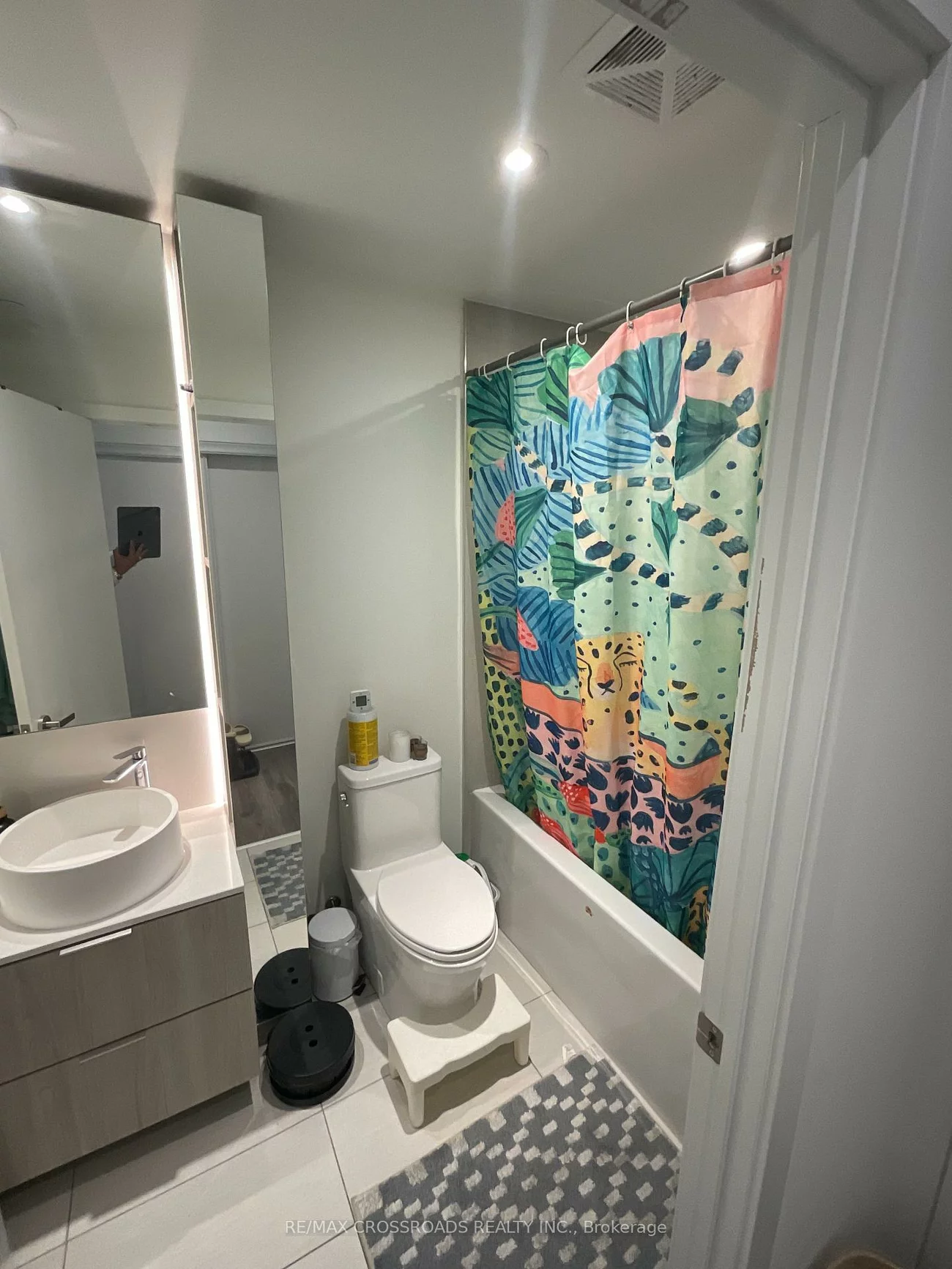 28, Ann, Port Credit, Mississauga