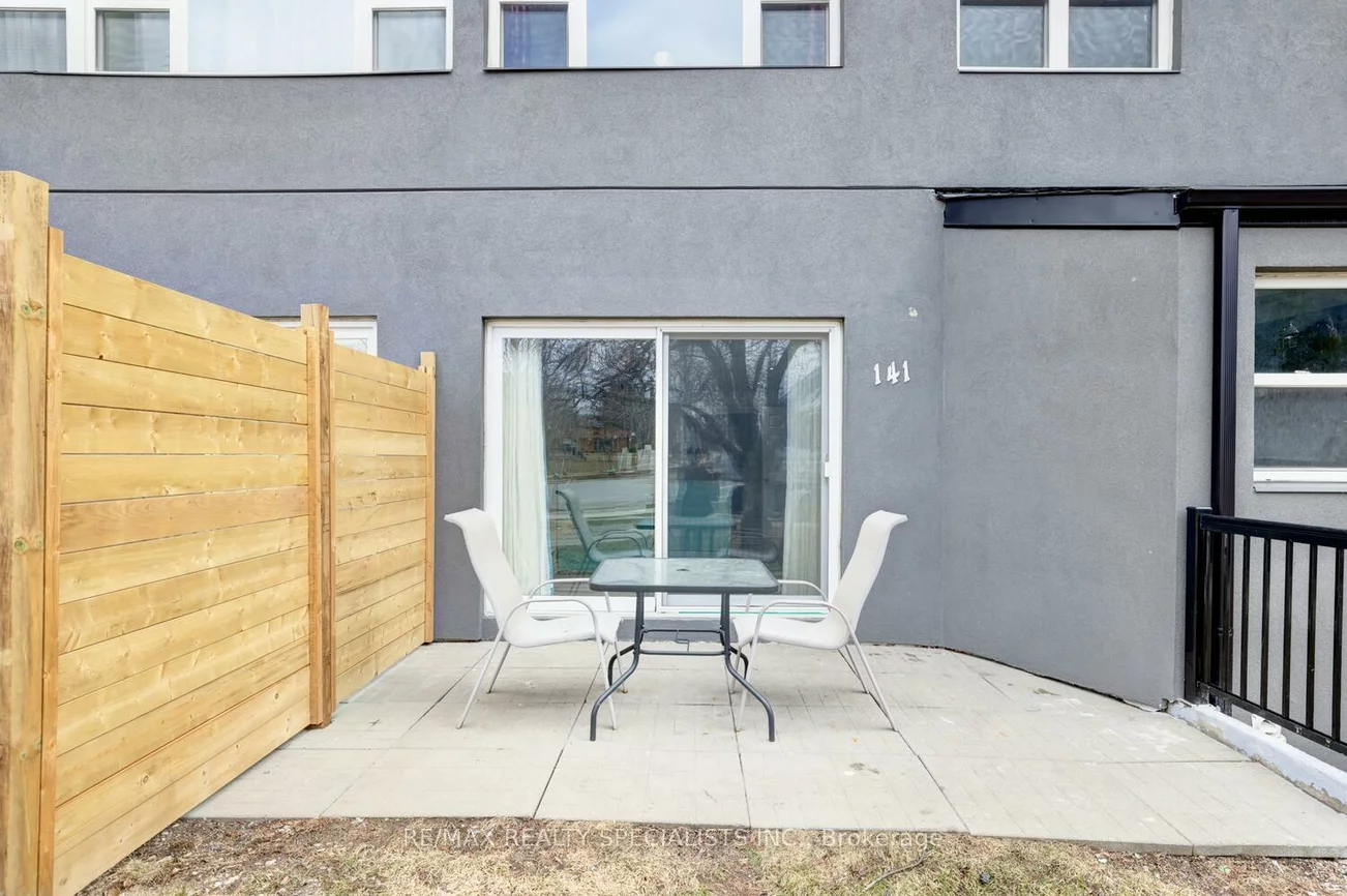 3040, Constitution, Applewood, Mississauga