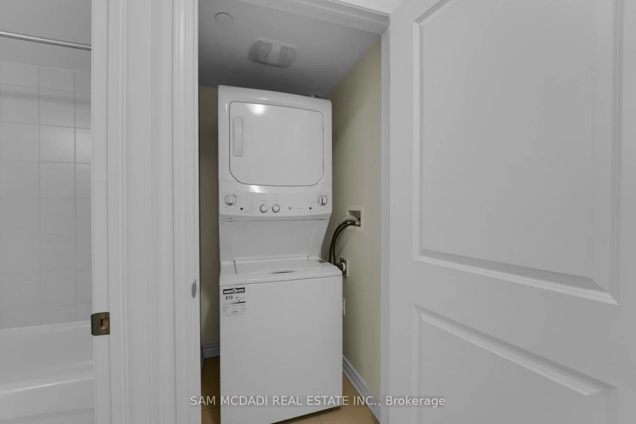 1150, Stroud, Clarkson, Mississauga