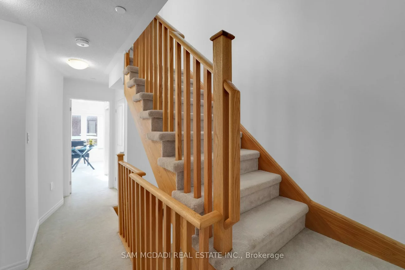1150, Stroud, Clarkson, Mississauga