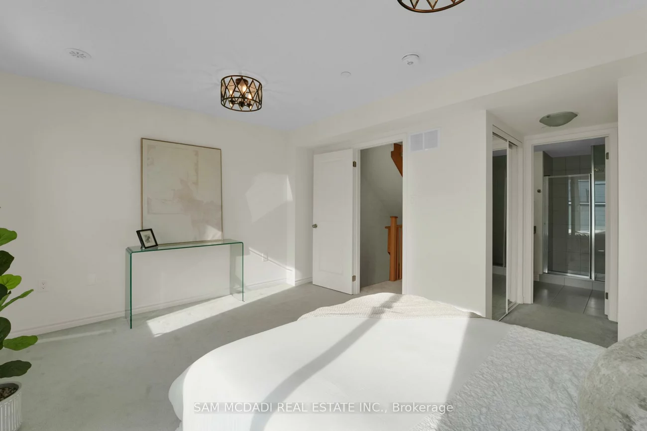 1150, Stroud, Clarkson, Mississauga