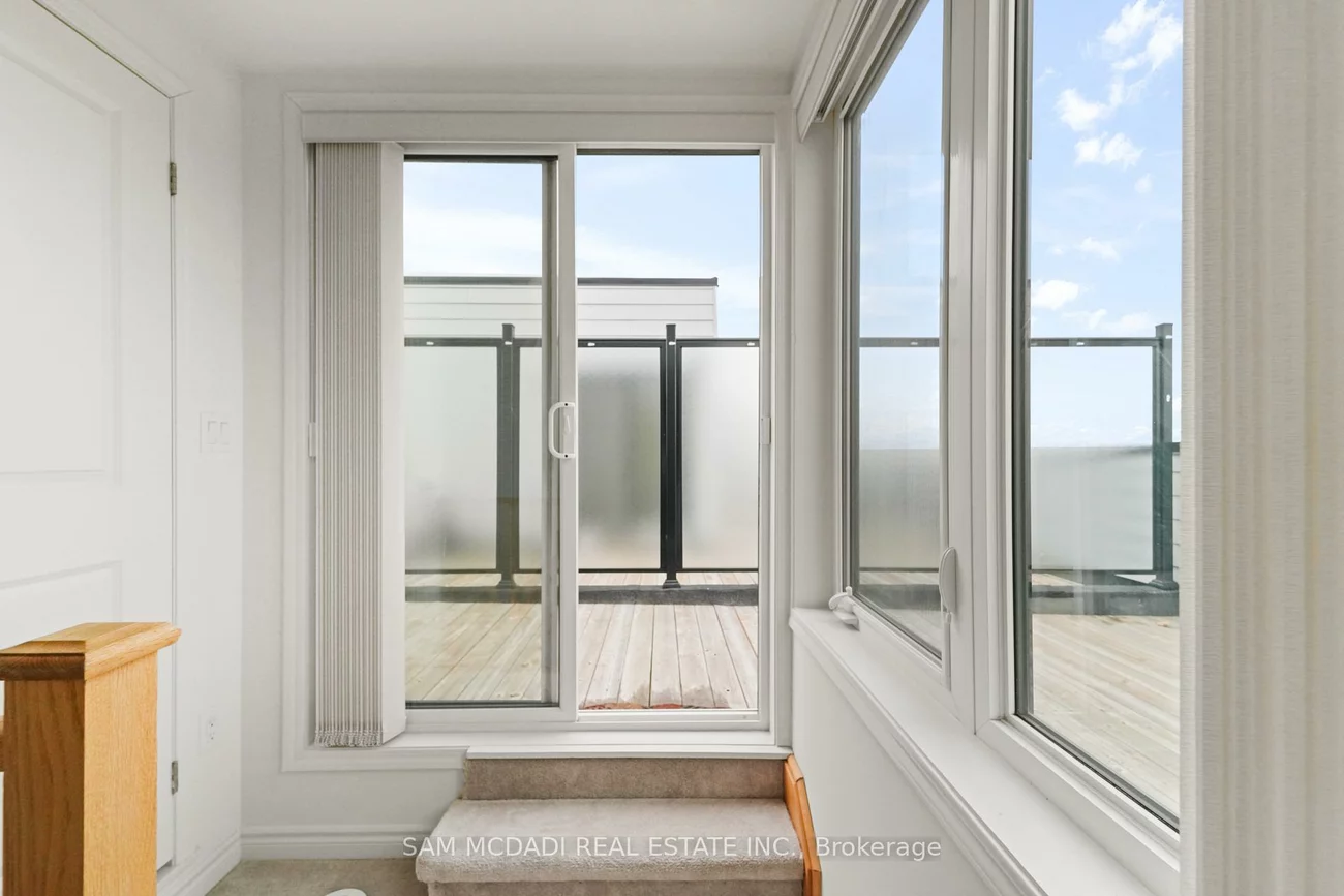 1150, Stroud, Clarkson, Mississauga