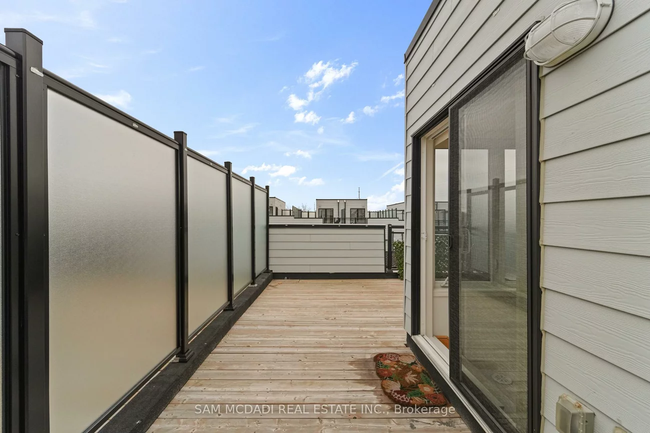 1150, Stroud, Clarkson, Mississauga