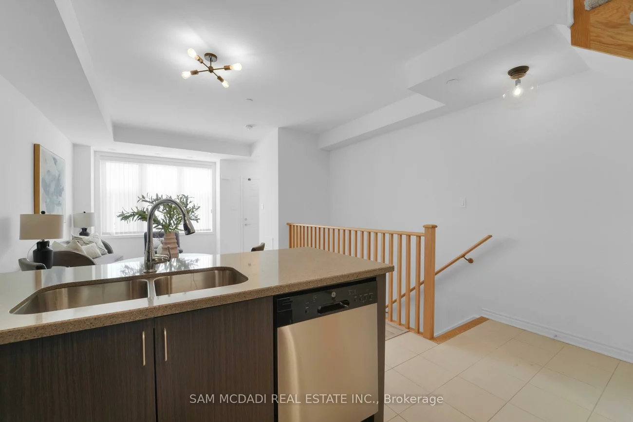 1150, Stroud, Clarkson, Mississauga