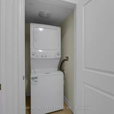 1150, Stroud, Clarkson, Mississauga
