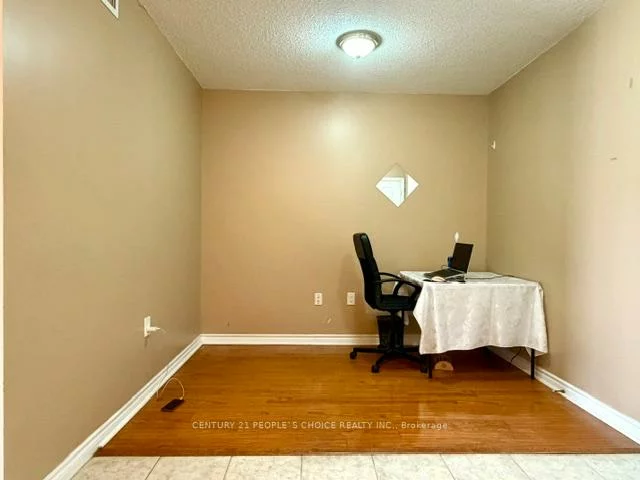 55, Strathaven, City Centre, Mississauga