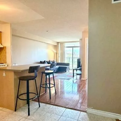 55, Strathaven, Hurontario, Mississauga