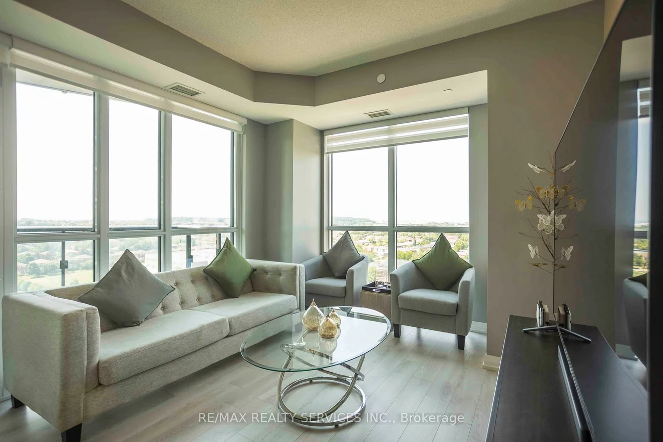 35, Watergarden, Hurontario, Mississauga
