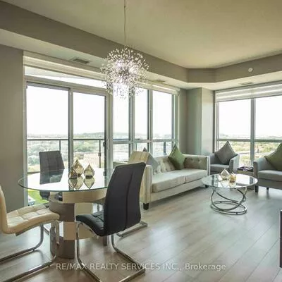 35, Watergarden, Hurontario, Mississauga