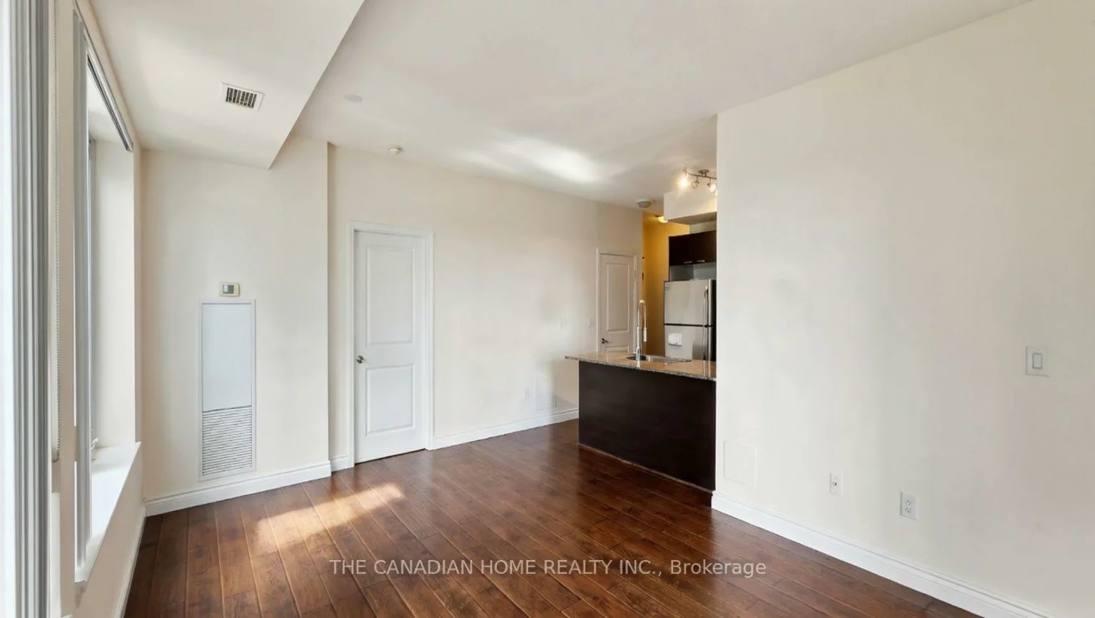 385, Prince Of Wales, City Centre, Mississauga