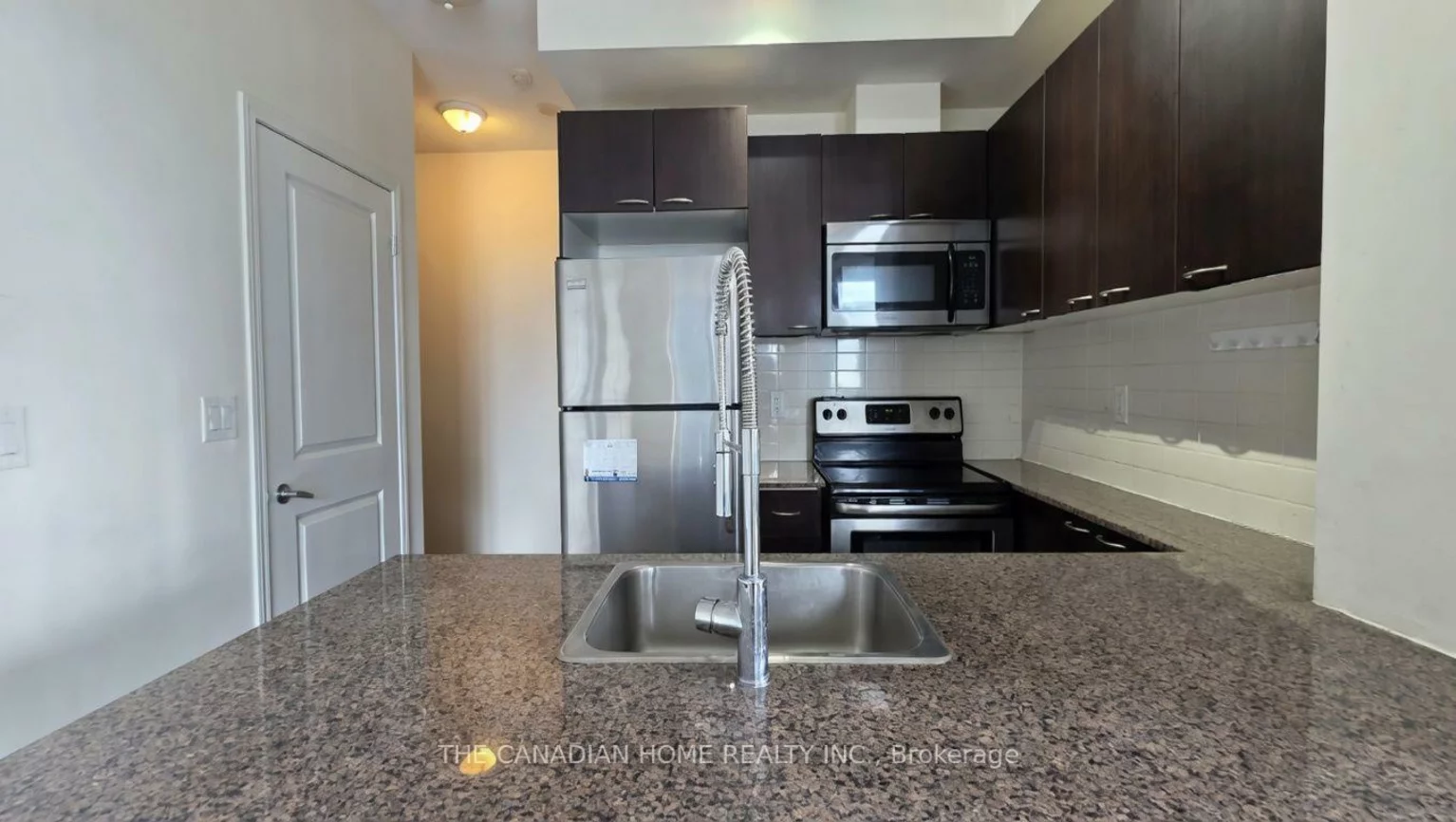 385, Prince Of Wales, City Centre, Mississauga