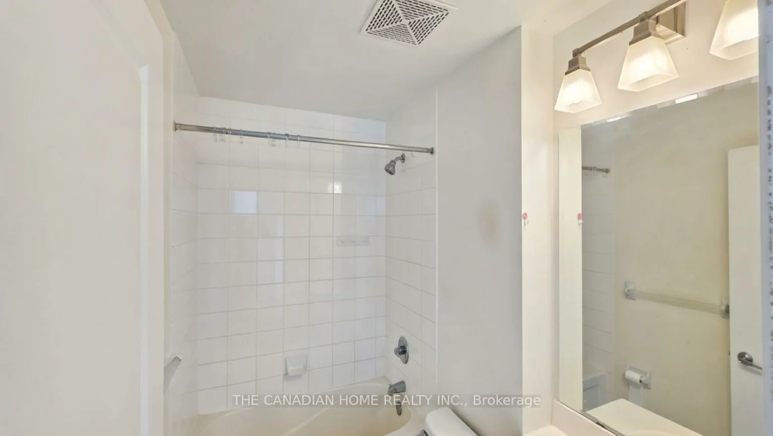 385, Prince Of Wales, City Centre, Mississauga