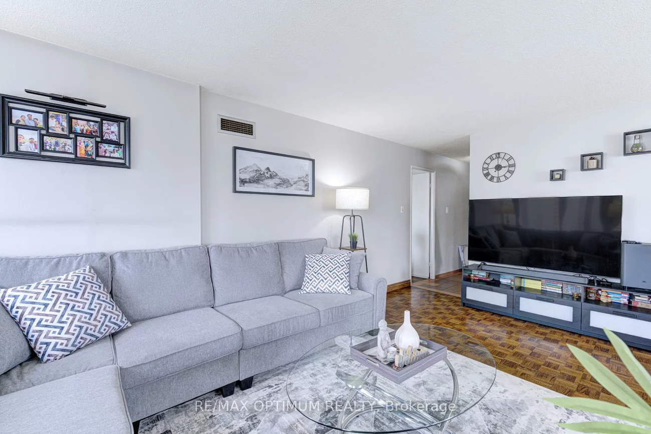1580, Mississauga Valley, Mississauga Valleys, Mississauga