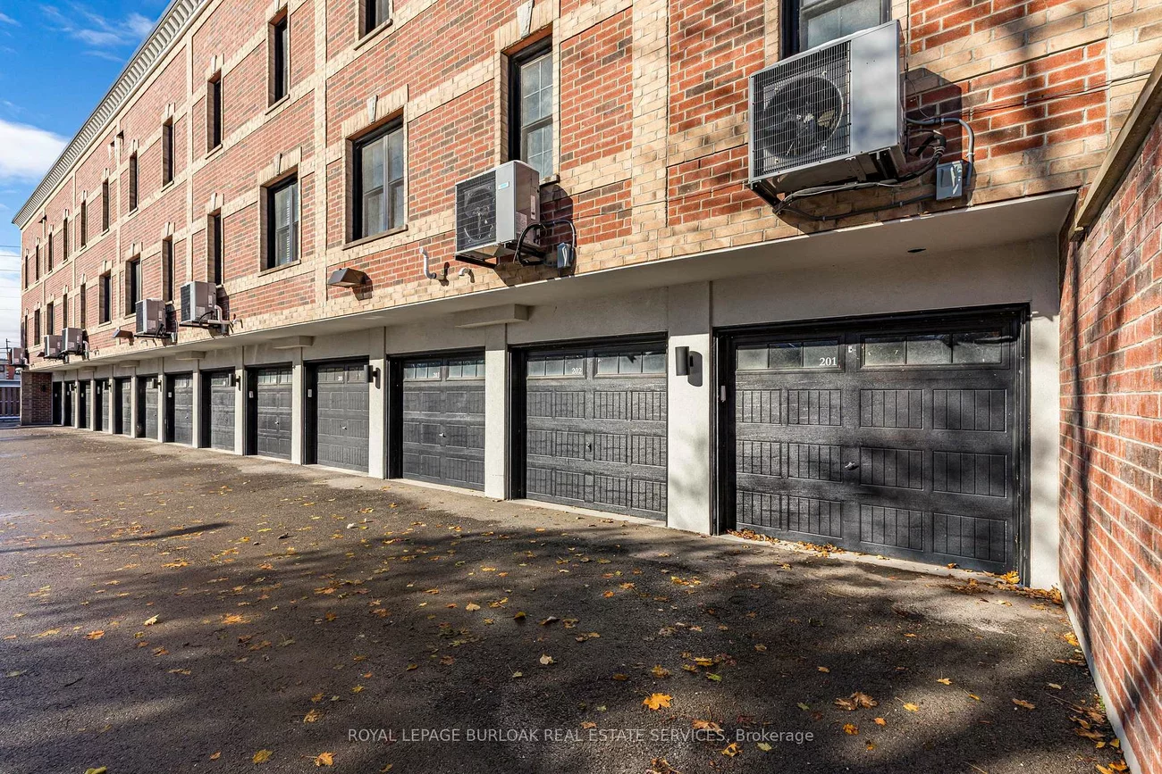 760, Lakeshore, Lakeview, Mississauga