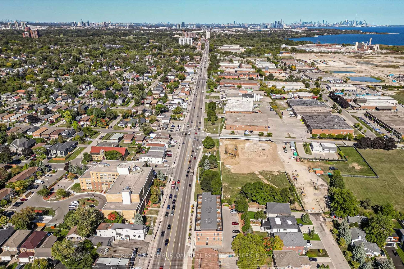760, Lakeshore, Lakeview, Mississauga