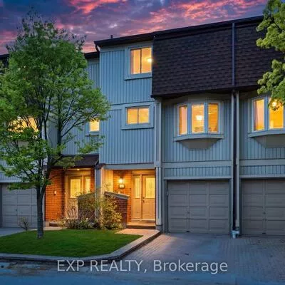 1010, Walden, Clarkson, Mississauga