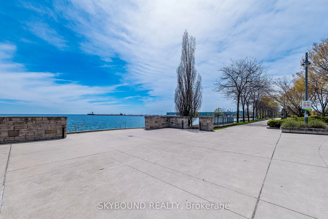 15, Elizabeth, Port Credit, Mississauga