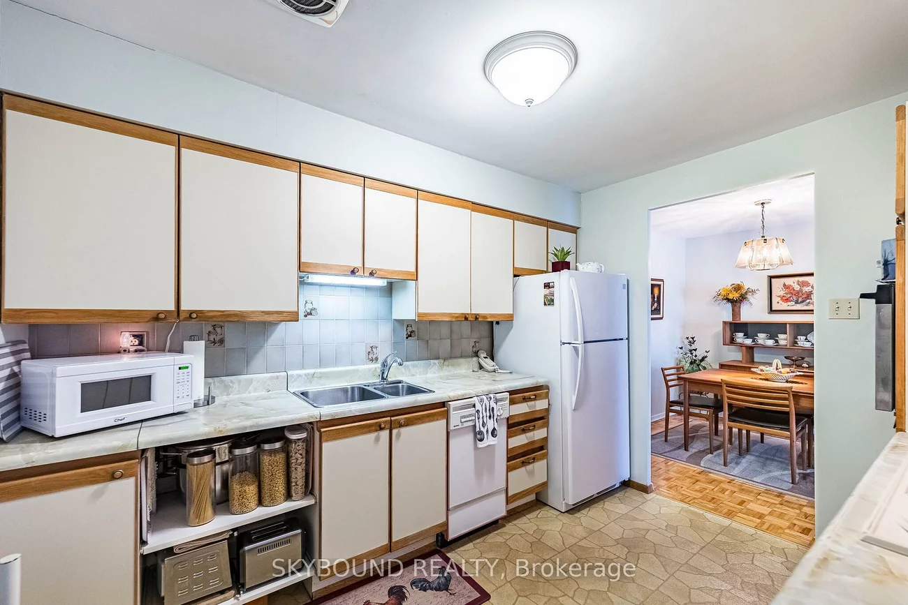 15, Elizabeth, Port Credit, Mississauga