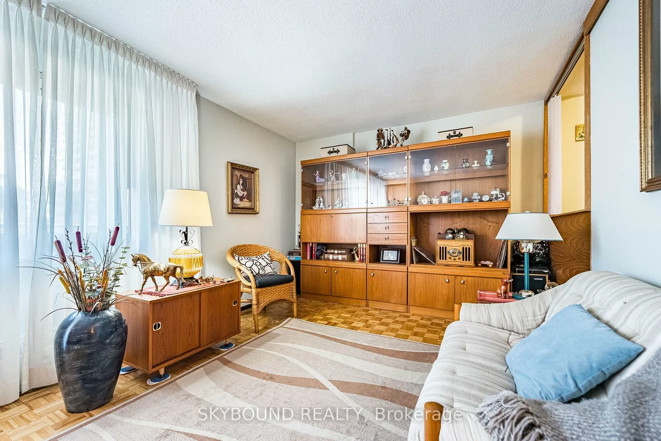 15, Elizabeth, Port Credit, Mississauga