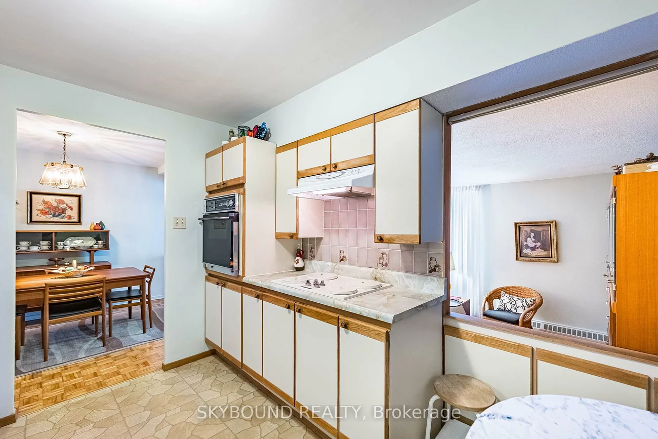 15, Elizabeth, Port Credit, Mississauga
