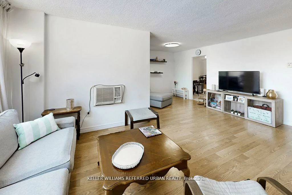 2556, Argyle, Cooksville, Mississauga