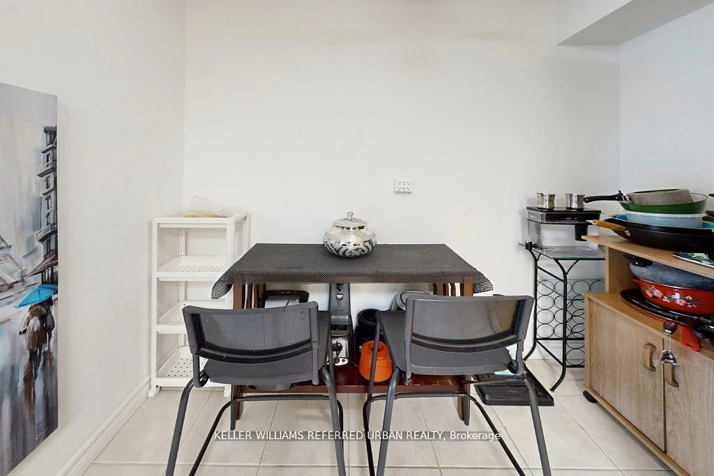 2556, Argyle, Cooksville, Mississauga